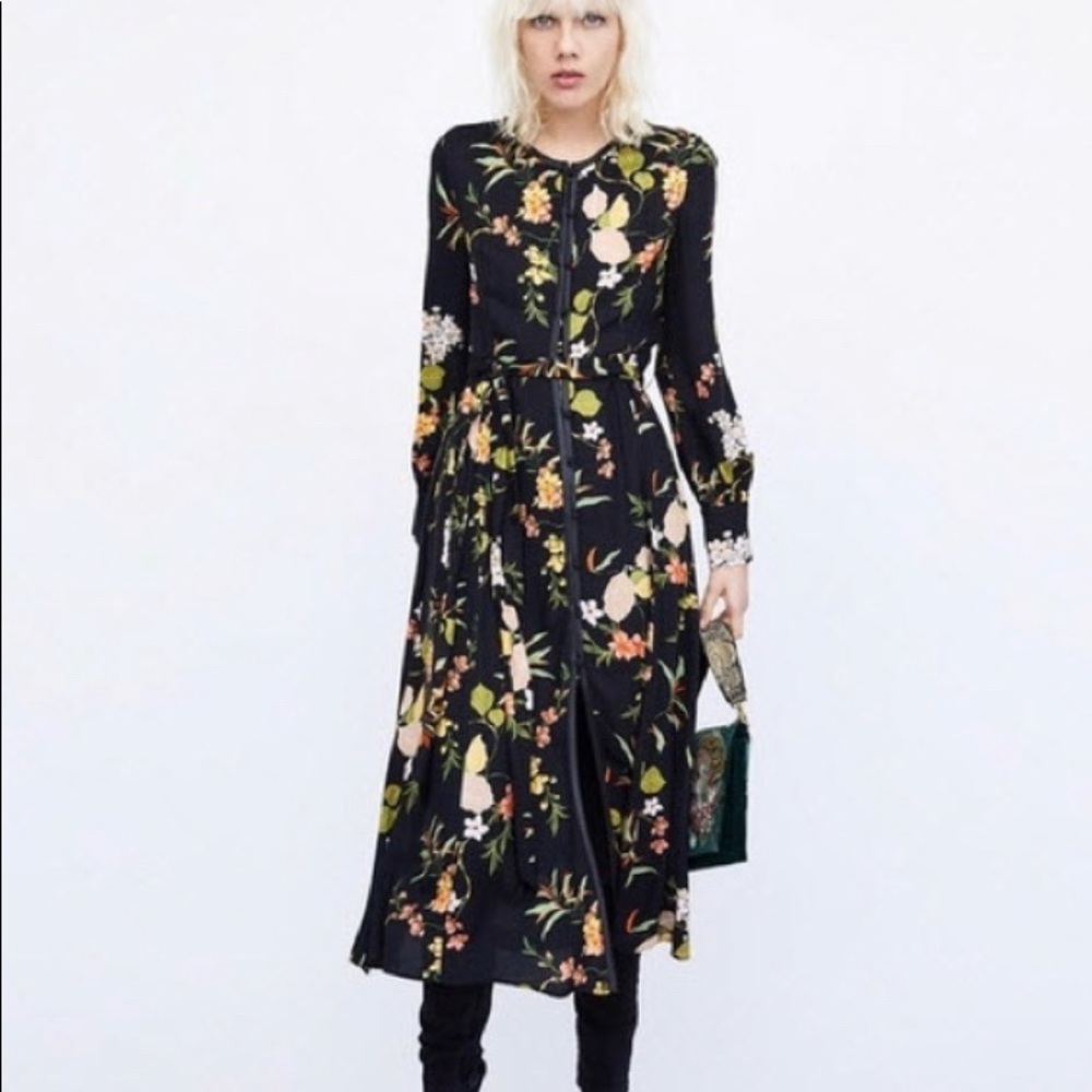 Zara Kimono style midi dress Size Small